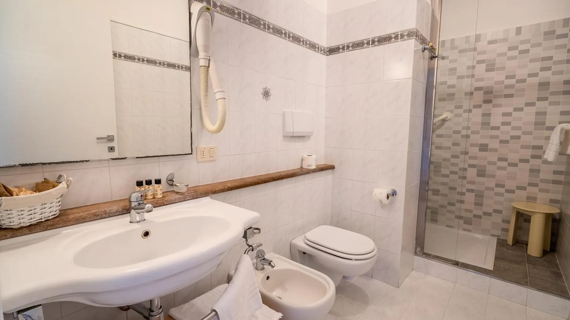 Residence La Rosa Di Nettuno Марина-ди-Гроссето