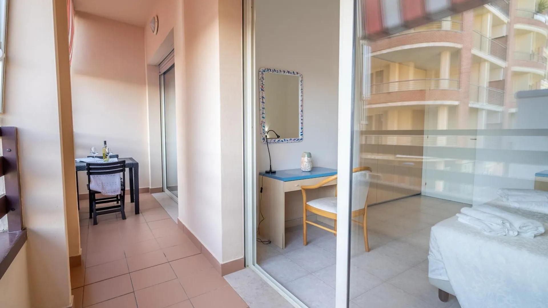 Residence La Rosa Di Nettuno 마리나디그로세토 아파트호텔
